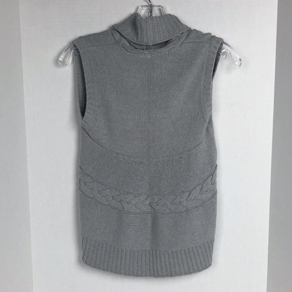 Gymboree Cable Knit Sweater Vest Bow Front ๐HP !! - Picture 3 of 4